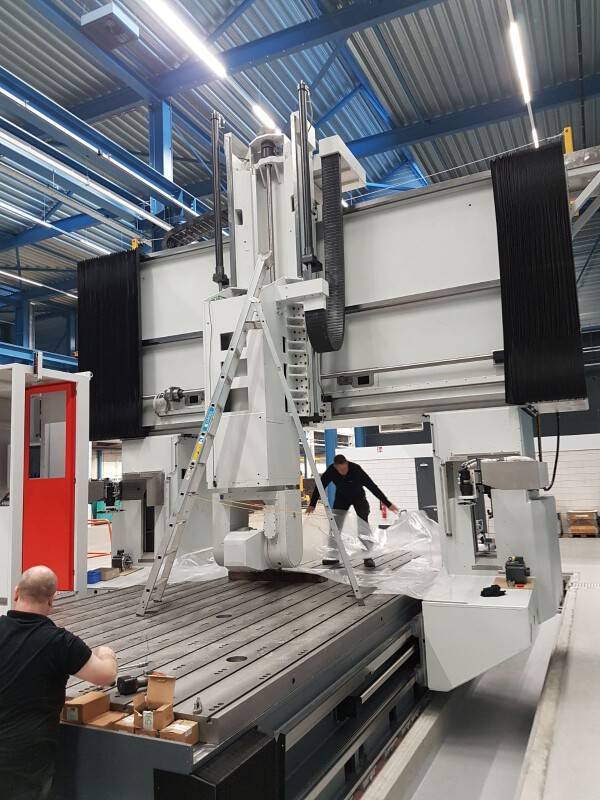 Bouw nieuwe Matec portaalmachine bij VDL Steelweld